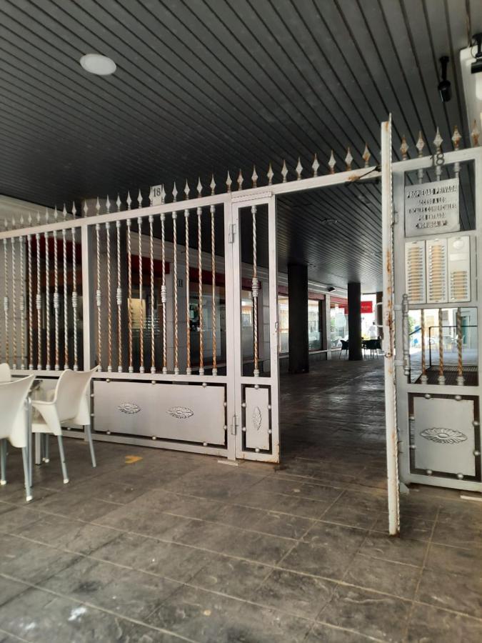 Студия на белоснежном пляже Los Locos Торевьиа Экстерьер фото